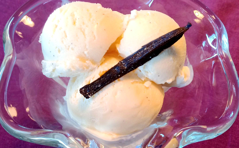 egg custard gelato